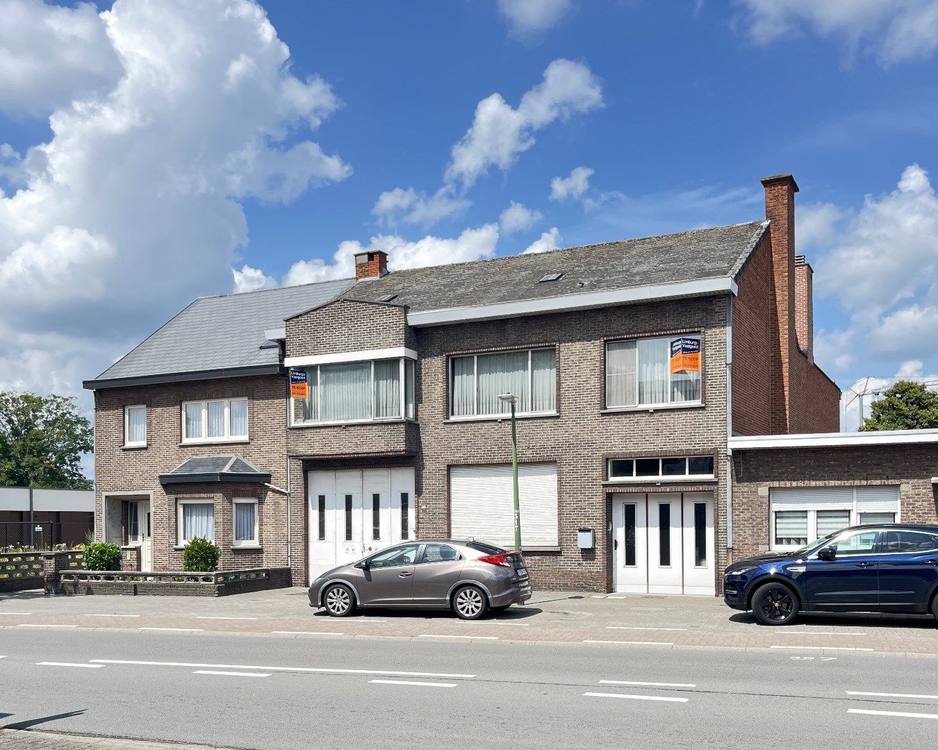 Industrieel atelier met woonst, centraal gelegen foto 2