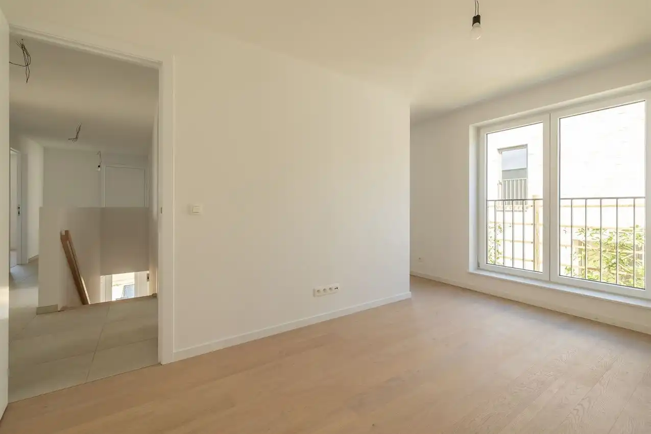 Instapklare nieuwbouwwoning met 4 slaapkamers, 2 badkamers en E-peil 9 foto 44