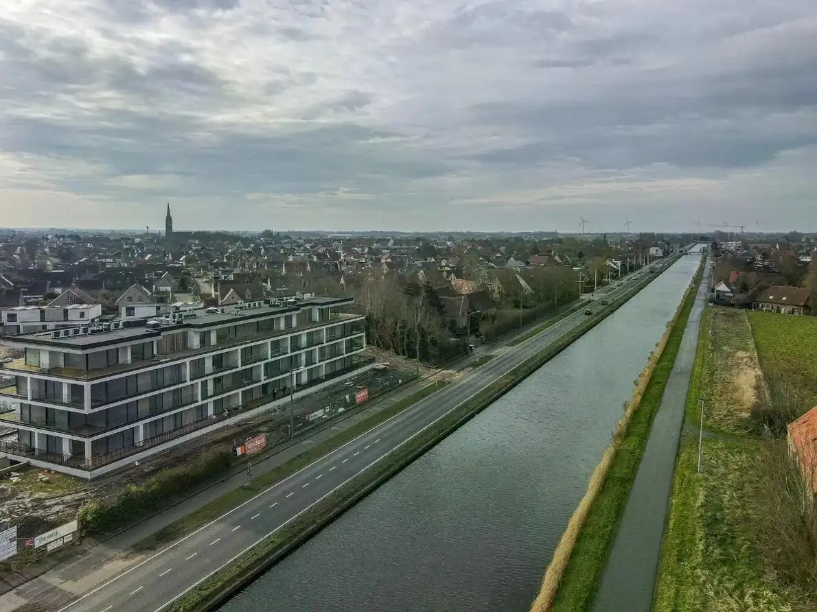 Nieuwbouwappartement met twee slaapkamers gelegen aan het kanaal te Oudenburg foto 2