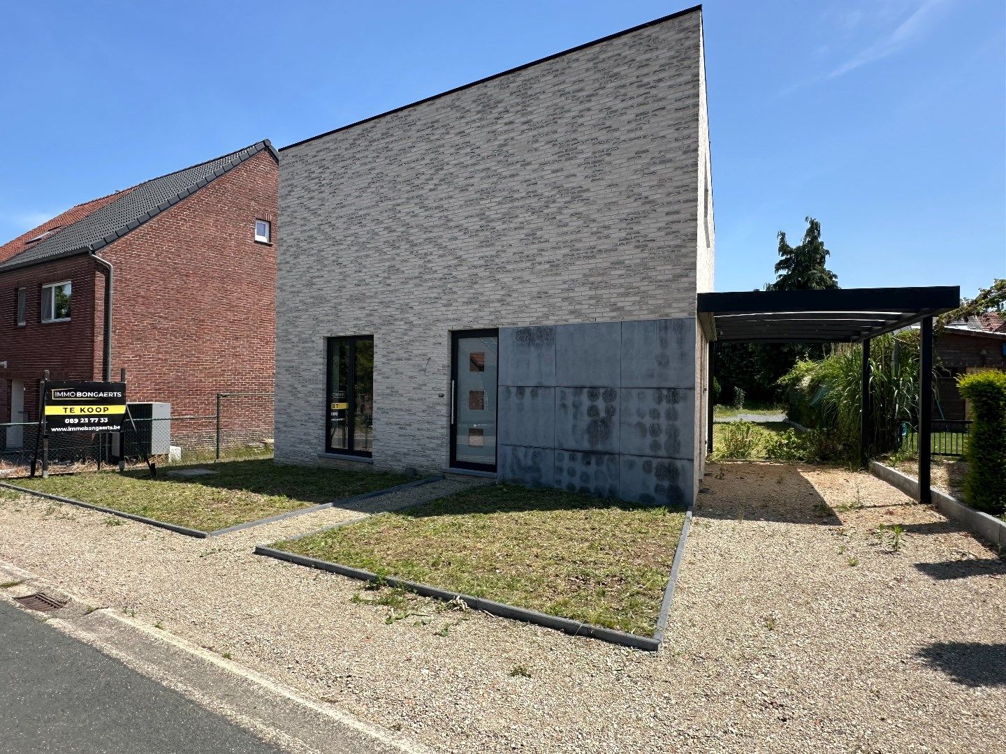 Moderne woning met vier slaapkamers foto 21