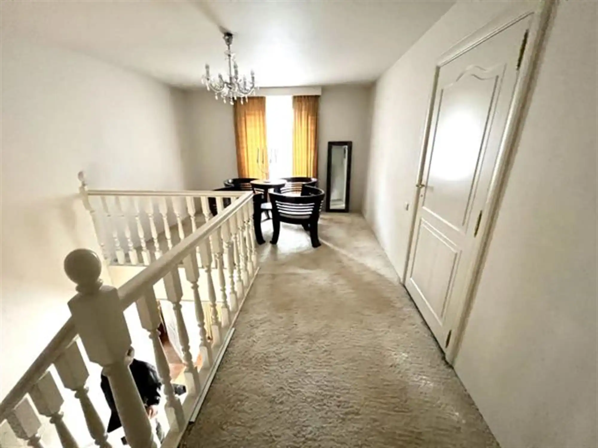 Prachtige villa met 9 slaapkamers en buitenzwembad foto 27