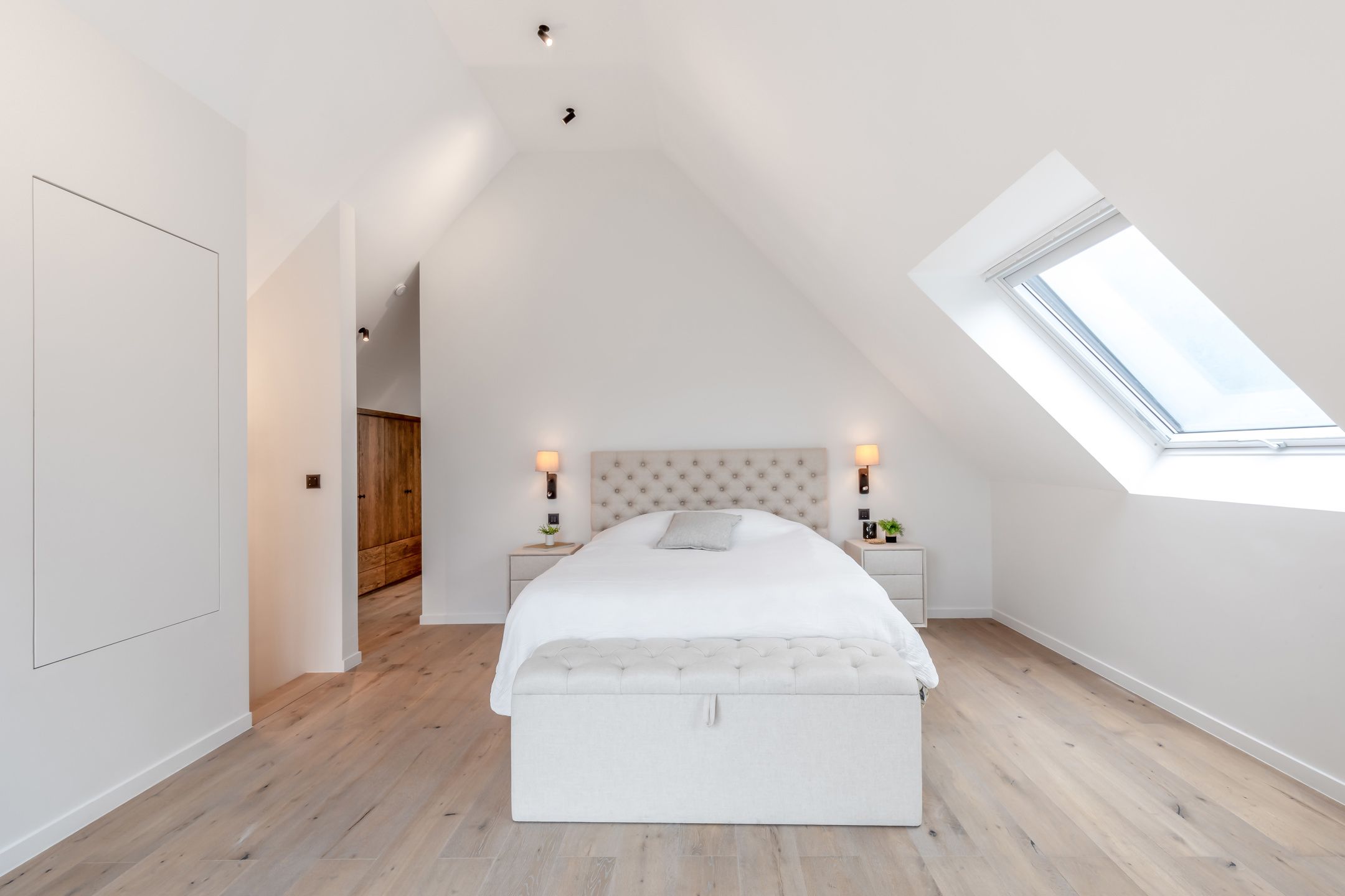 Penthouse met zeer ruim terras( 30m²), privé lift en spa foto 29