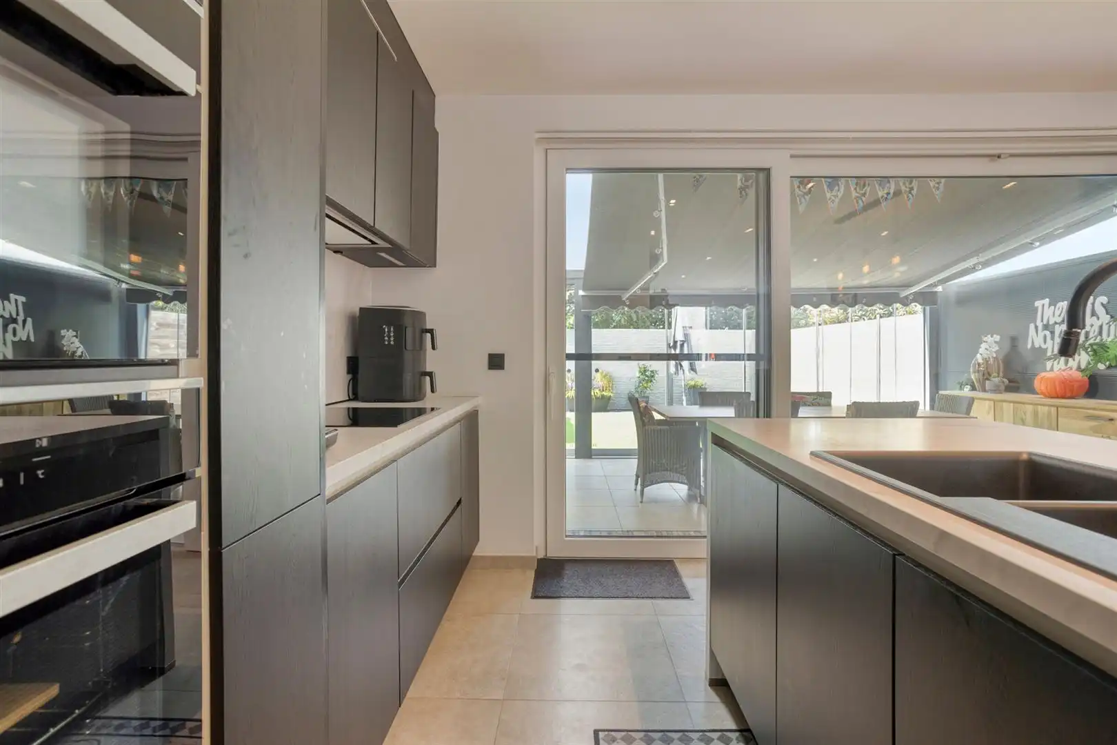 Prachtige INSTAPKLARE gezinswoning met 4 slaapkamers foto 10