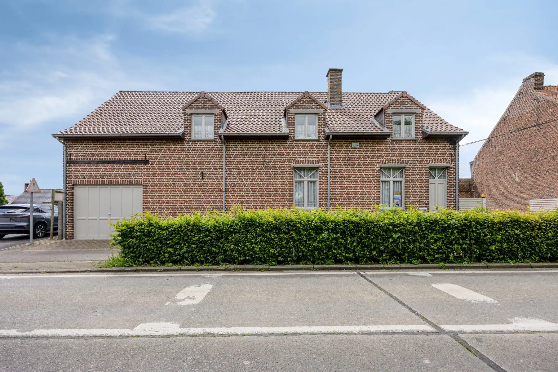 Karaktervolle woning met 3 slaapkamers en grote tuin foto 2