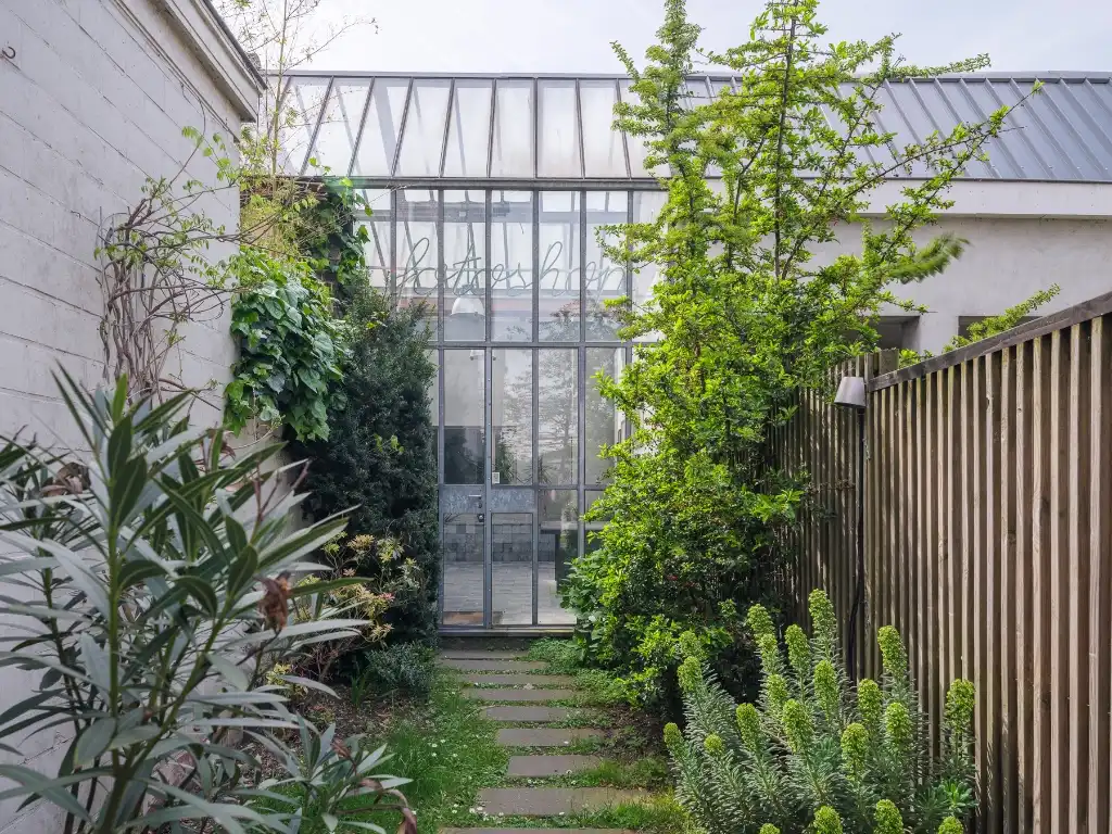 Polyvalent pand met loftgevoel nabij het stadscentrum en het station Gent-Dampoort. foto 10