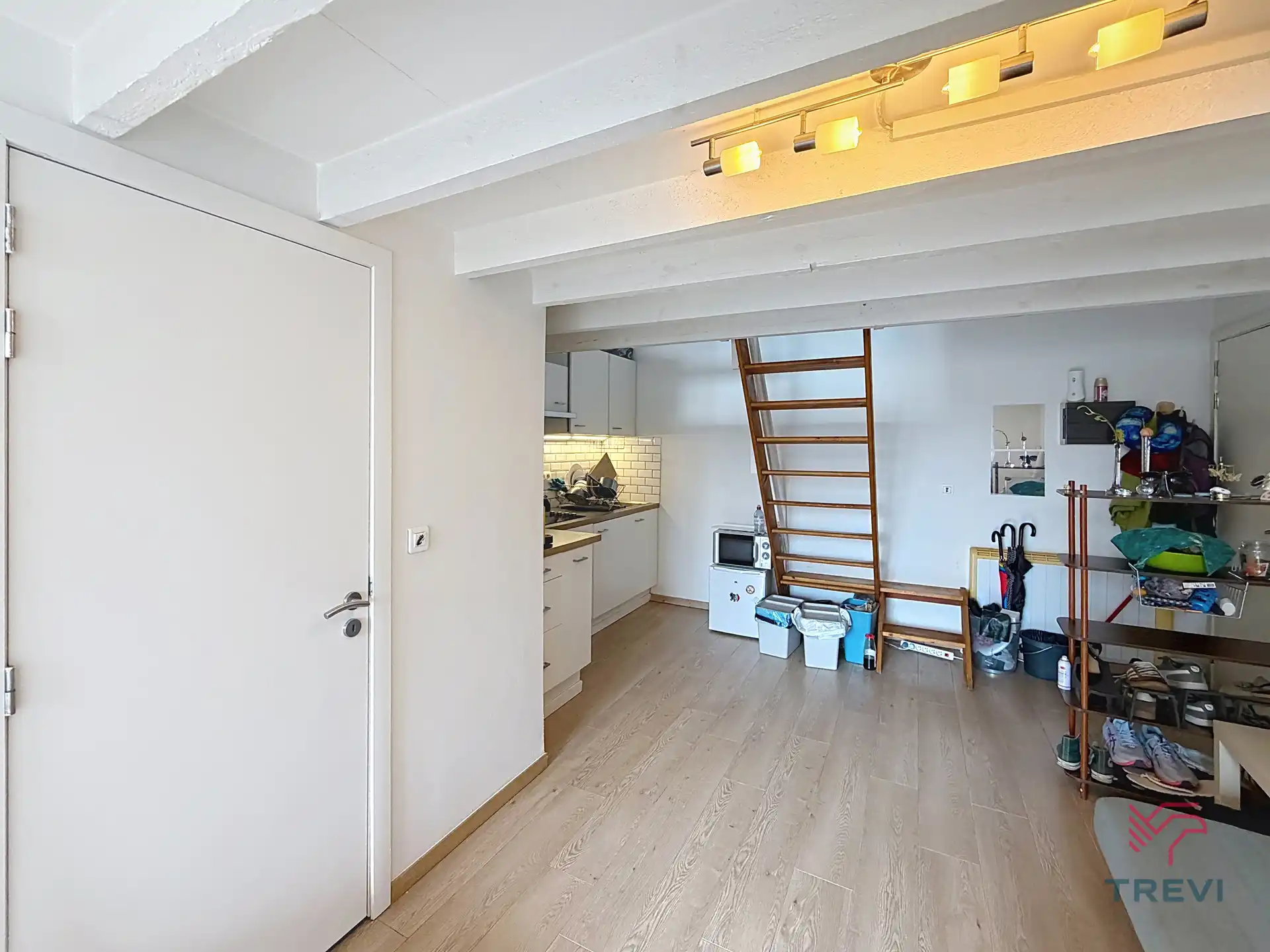 Gemeubileerd 1-slaapkamerappartement! foto 10