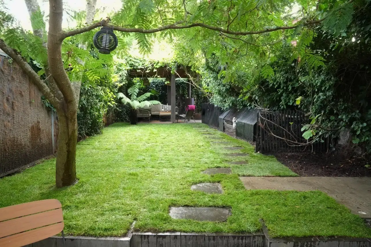 Royale herenwoning vol karakter met uitzonderlijke zuidgerichte stadstuin foto 16