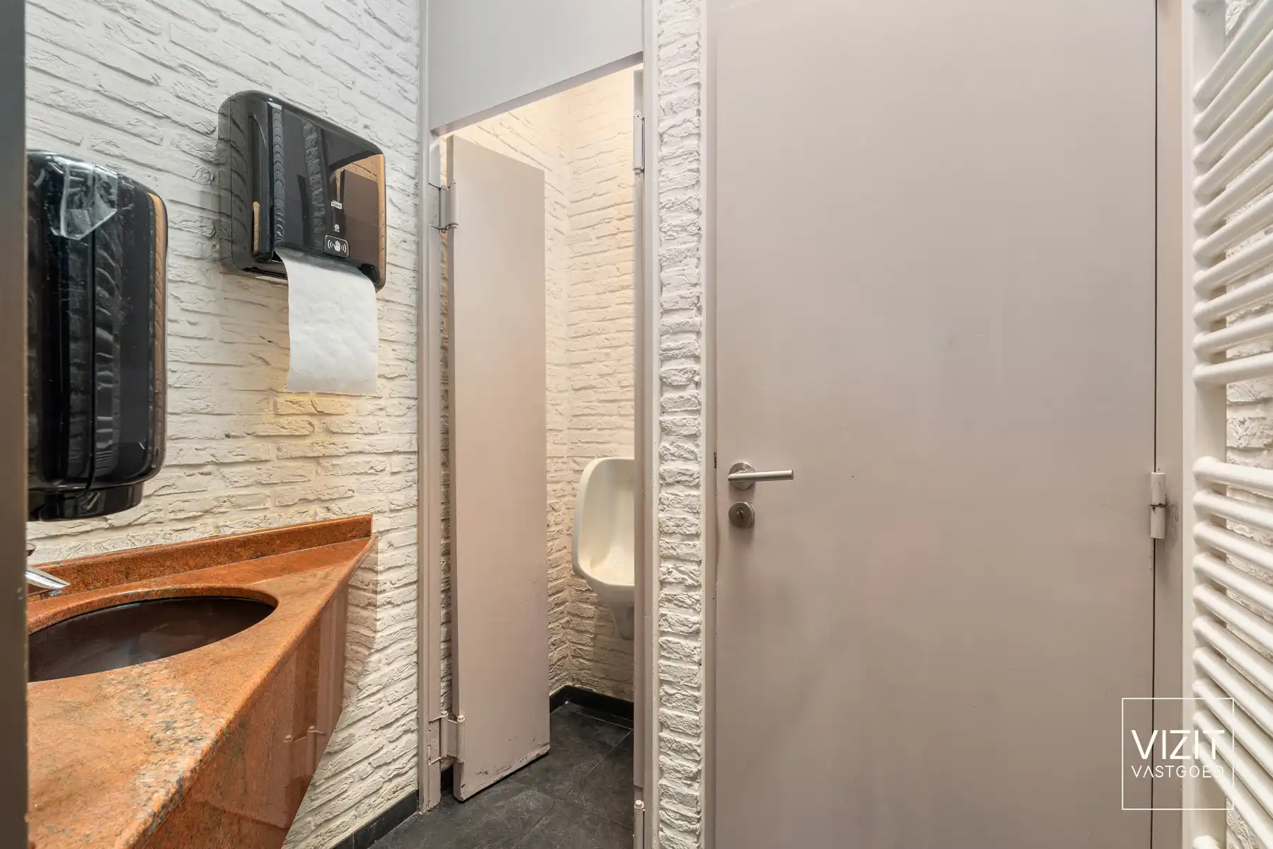 Brasserie met sterke visibiliteit in regio Aalst foto 4