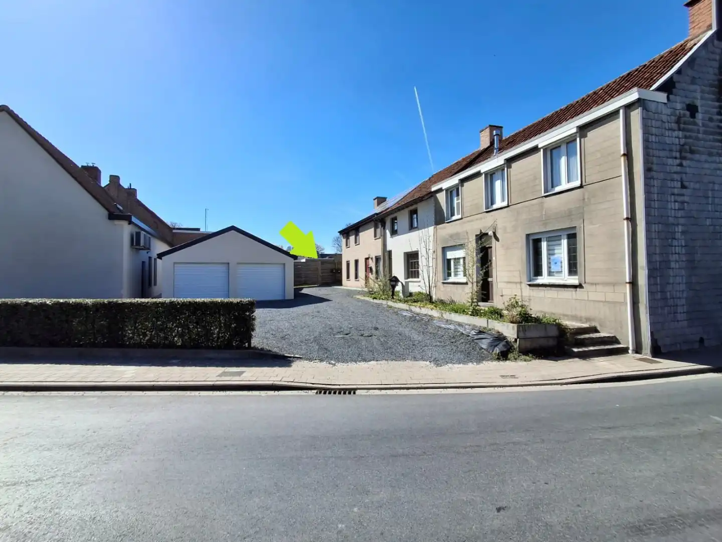CHARMANTE  KLEINE WONING MET TUIN IN HET CENTRUM VAN AARSELE foto 9
