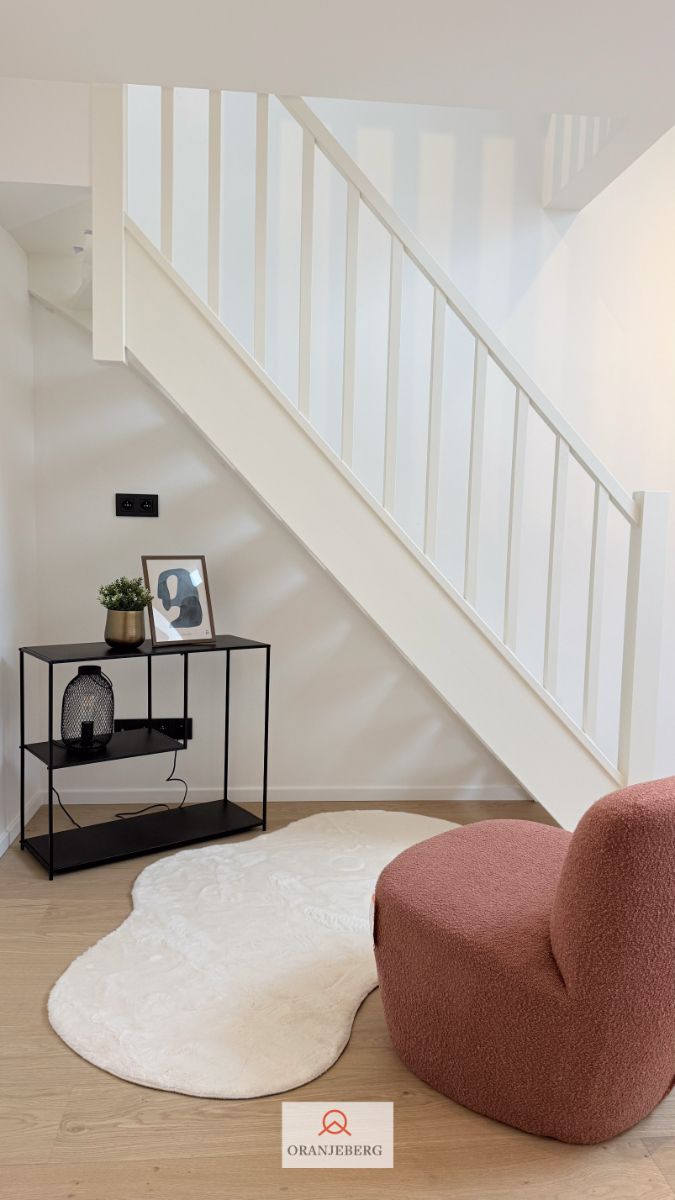 Gerenoveerde lichtrijke duplex studentenstudio foto 2