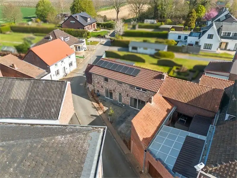 CHARMANT GERENOVEERDE WONING IN HET LANDELIJKE VELM foto 32