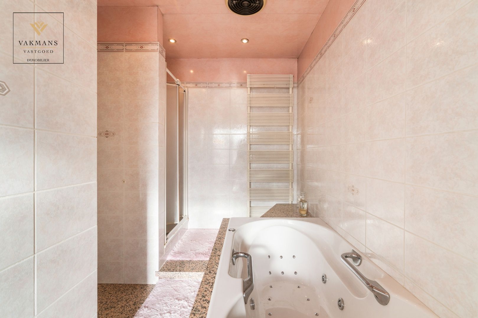 Ruime kwalitatieve gezinswoning foto 14