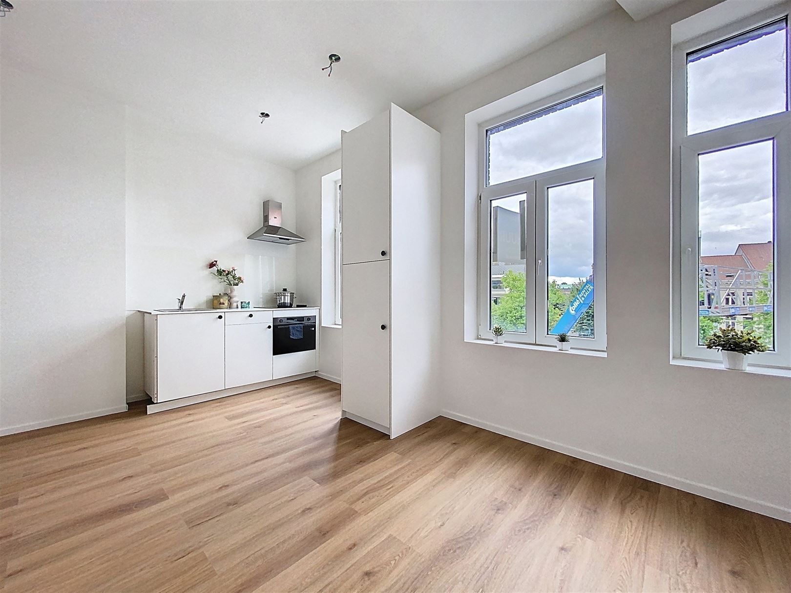 ()=>{if(producerUpdateValueVersion(node),producerAccessed(node),node.value===ERRORED)throw node.error;return node.value} Catharina Pepijnstraat 13/202 - 2000 Antwerpen