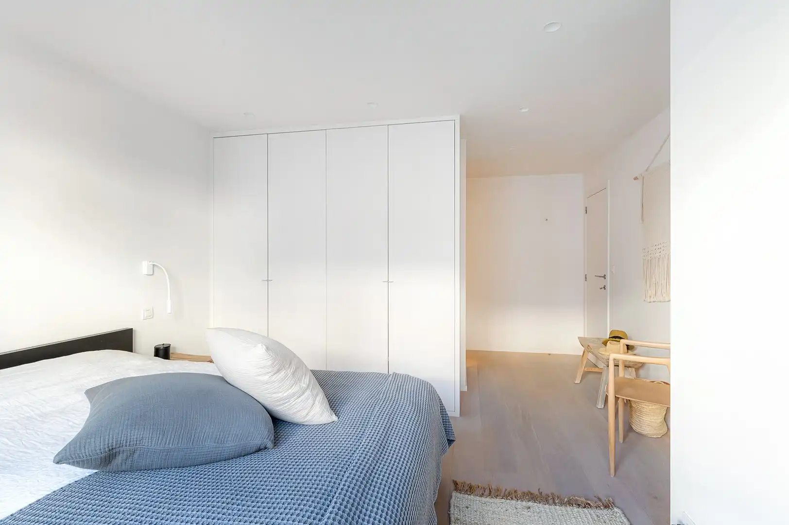 Ruim 4-slaapkamerappartement vlakbij de zee en RBSC in Duinbergen. foto 27