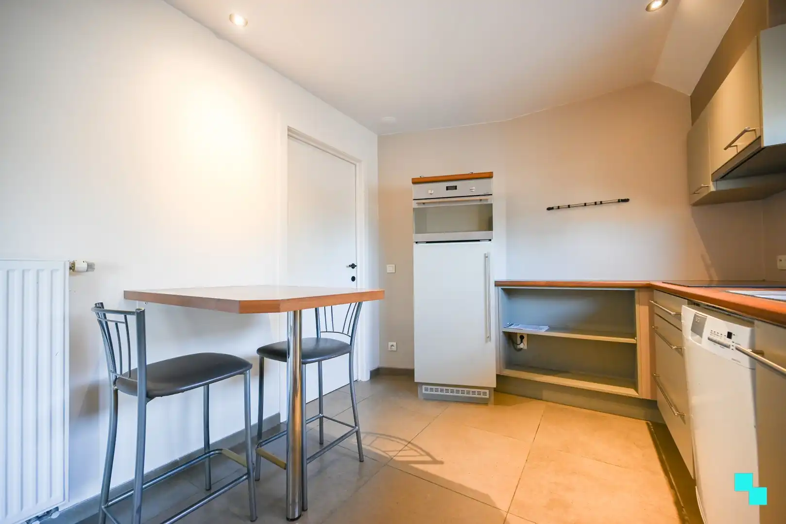 Duplexappartement te Sint-Eloois-Winkel met 2 slaapkamers foto 8