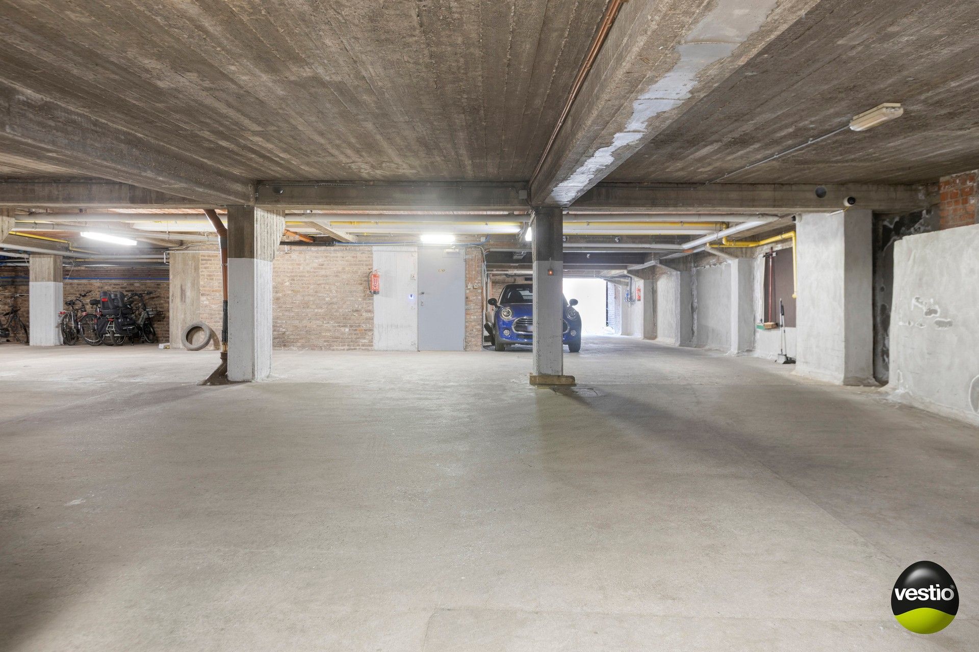 Klassevol, lichtrijk 3 slaapkamer appartement van 145 m² op het Leopoldplein. foto 17