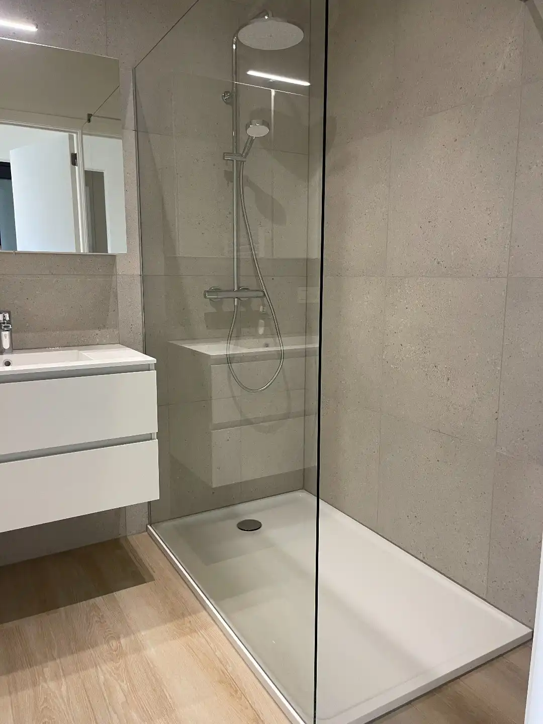 Luxe nieuwbouw appartement, 73m² met 2 terrassen , 1 slpk op toplocatie foto 12
