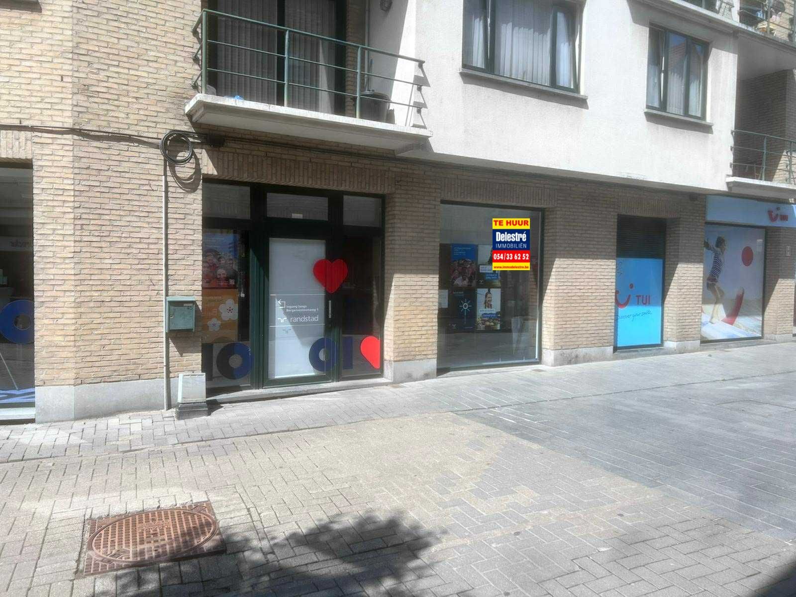 Te huur – commercieel gelijkvloers in centrum Halle foto {{pictureIndex}}