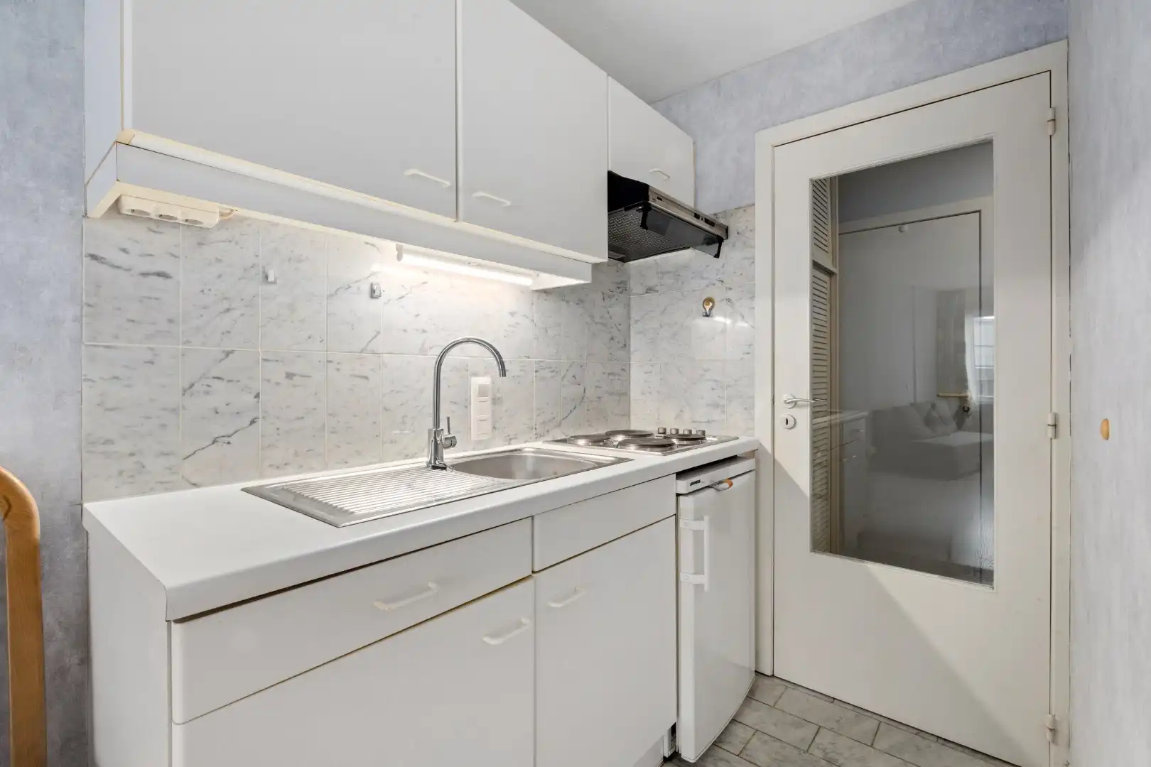 STUDIO MET ZIJDELINGS ZEEZICHT EN TERRASJE OP TOPLIGGING foto 8