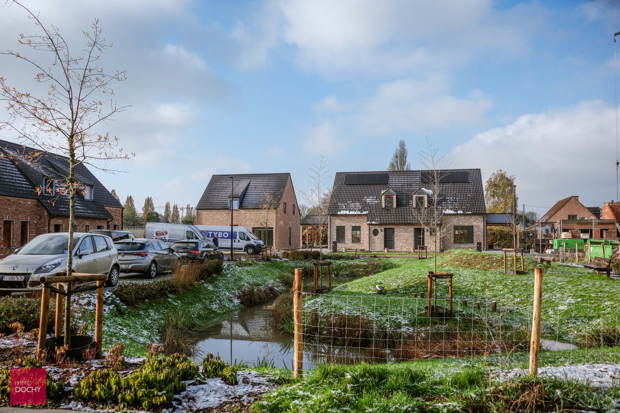 Nieuwgebouwde energiezuinige halfopen woning  te Desselgem foto 2
