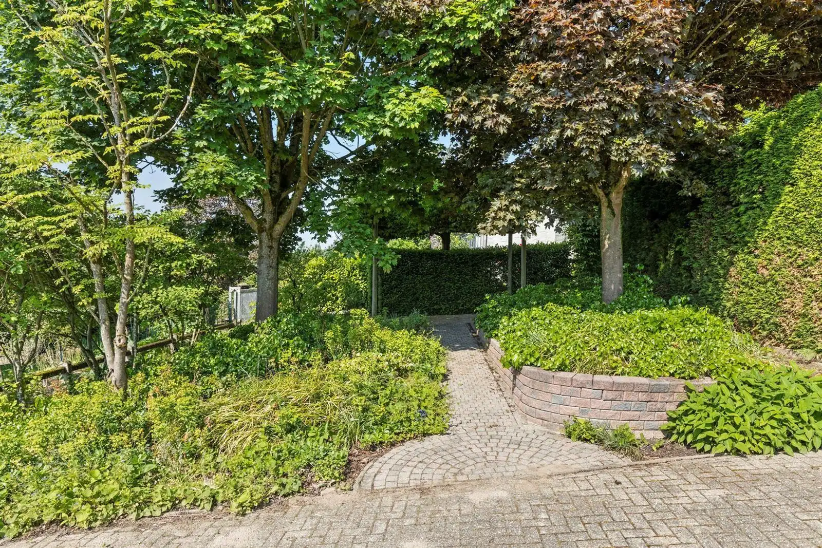 Gerenoveerde villa (450m²) met 4 à 5 slaapkamers op 17a 05ca foto 34