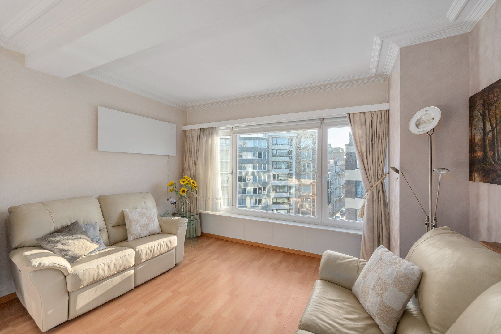 Instapklaar en lichtrijk appartement met twee terrassen in het centrum van Oostende foto 8