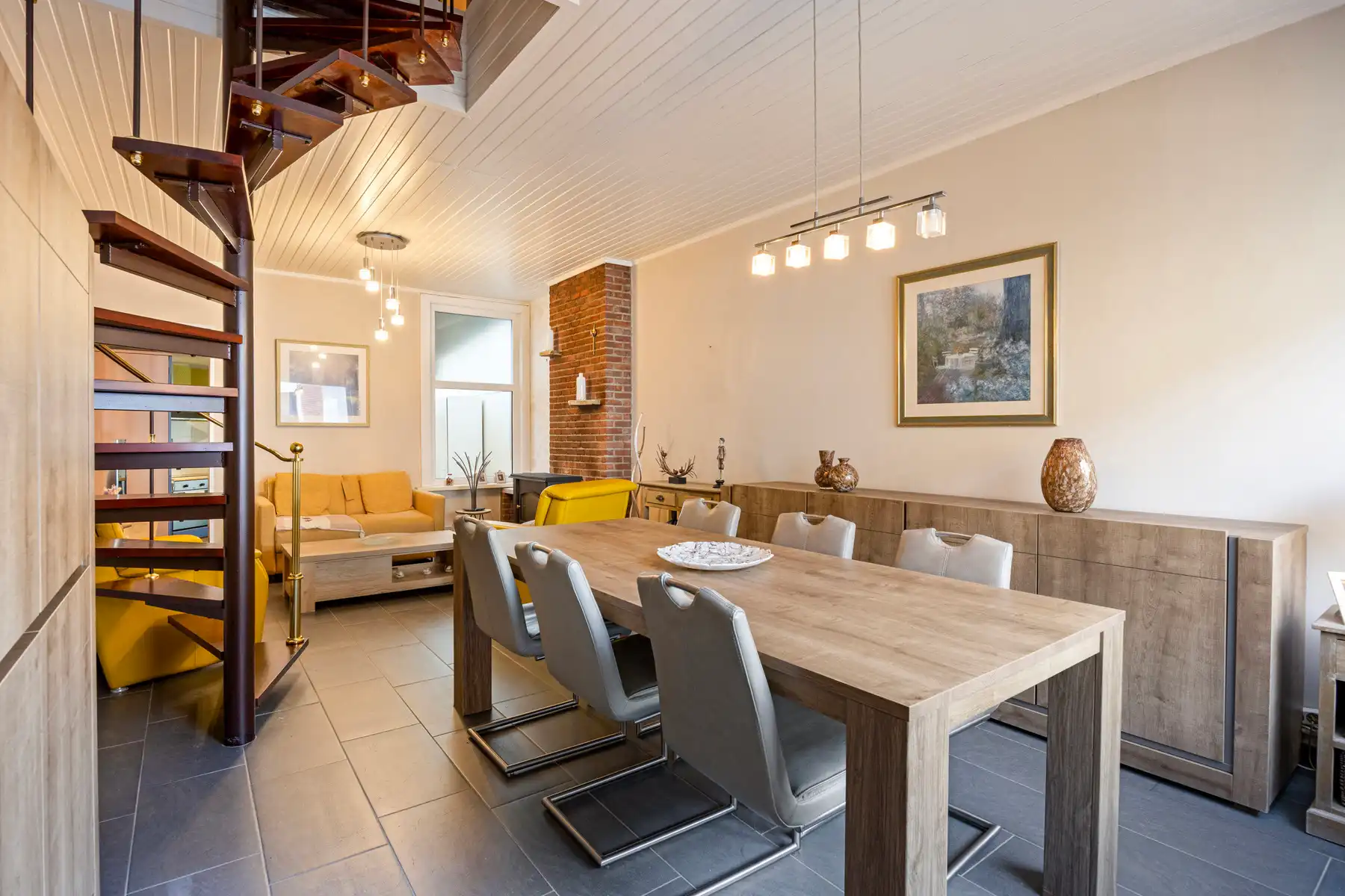 Instapklare rijwoning met 2 slaapkamers en terras foto 2