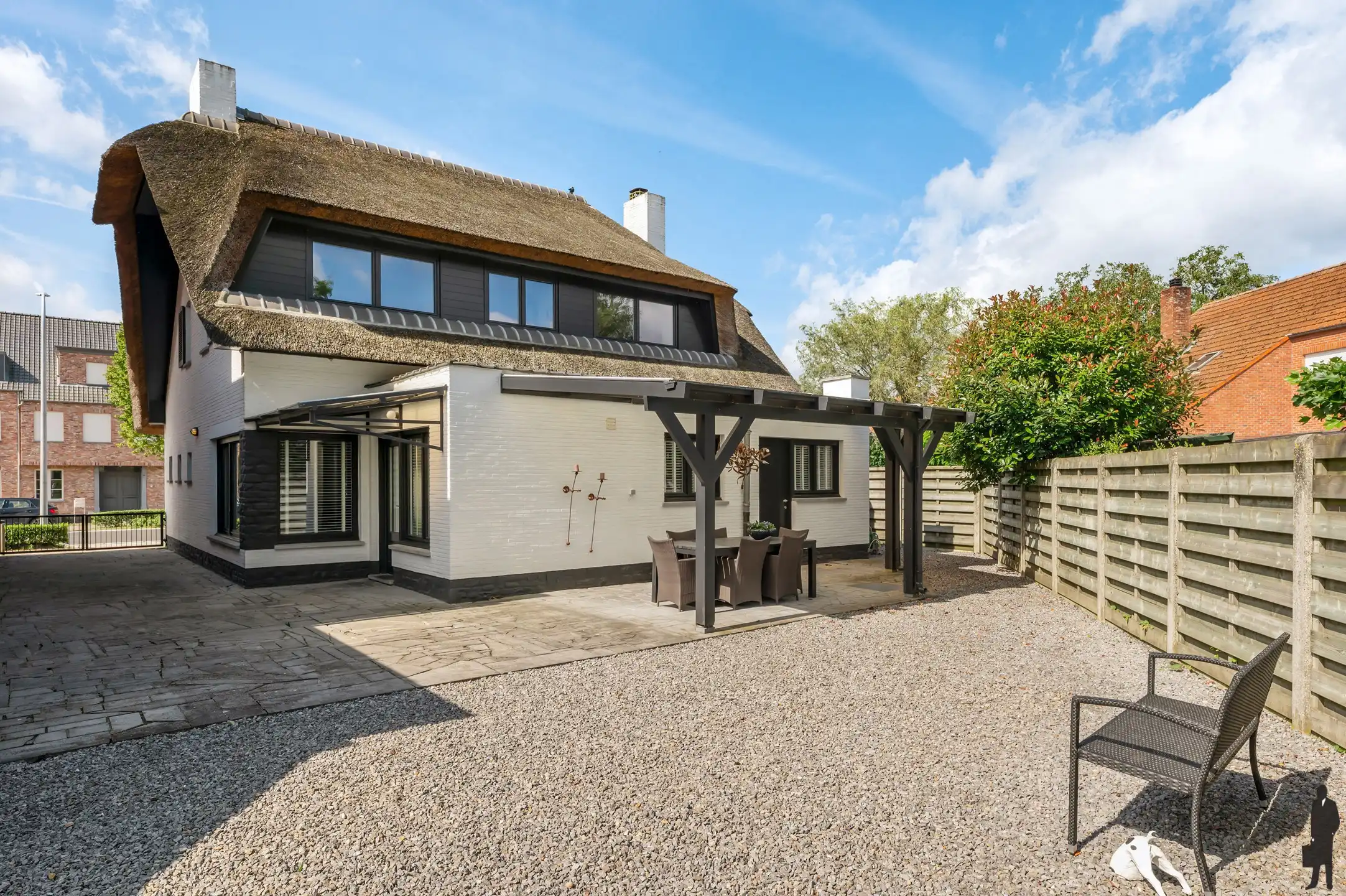 NIEUWE VOORWAARDEN! Tijdloze, vrijstaande woning met 4 slpk. gelegen in het centrum van Wortel - Hoogstraten. foto 12