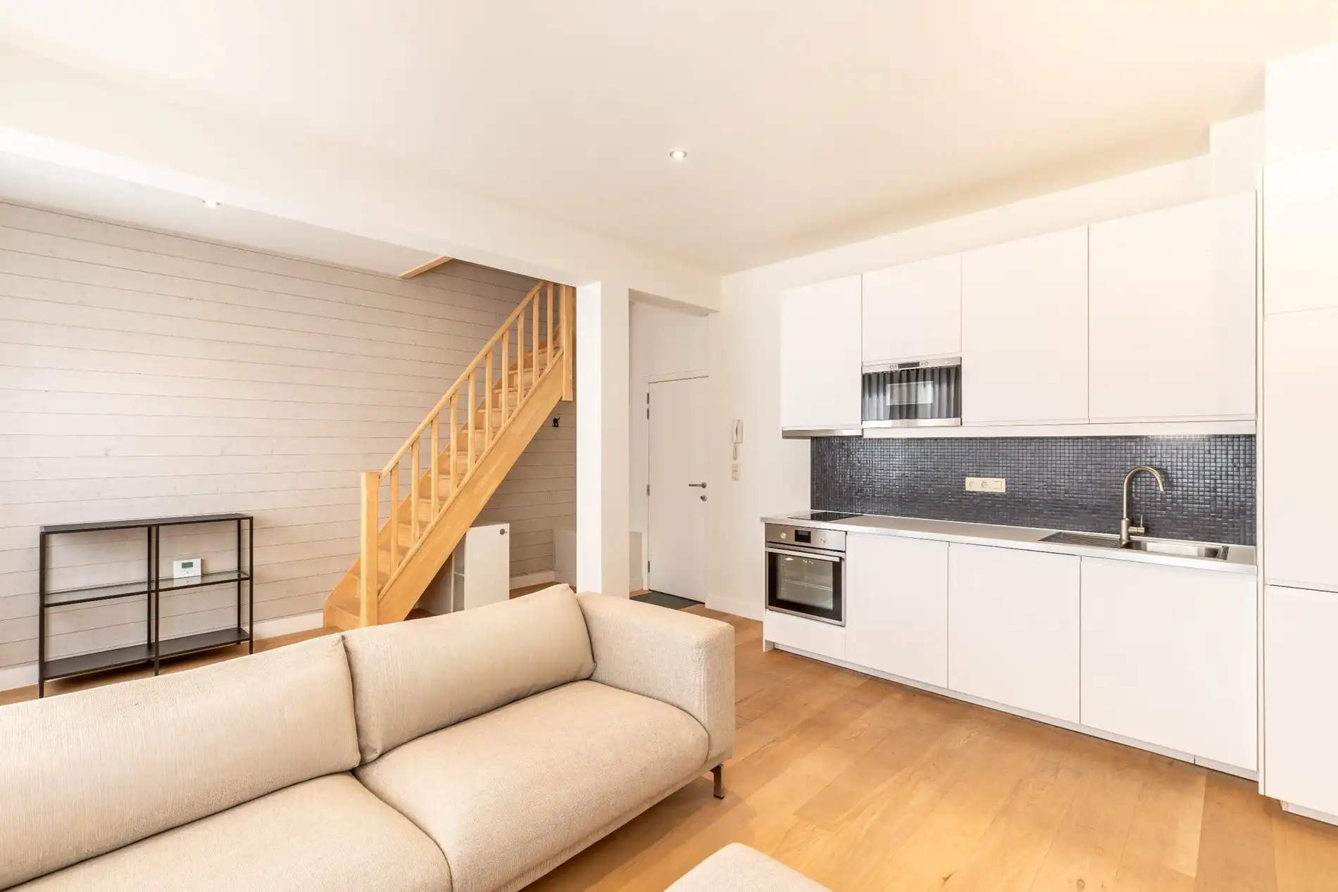 Prachtig afgewerkte duplex-studio te centrum Leuven foto 2
