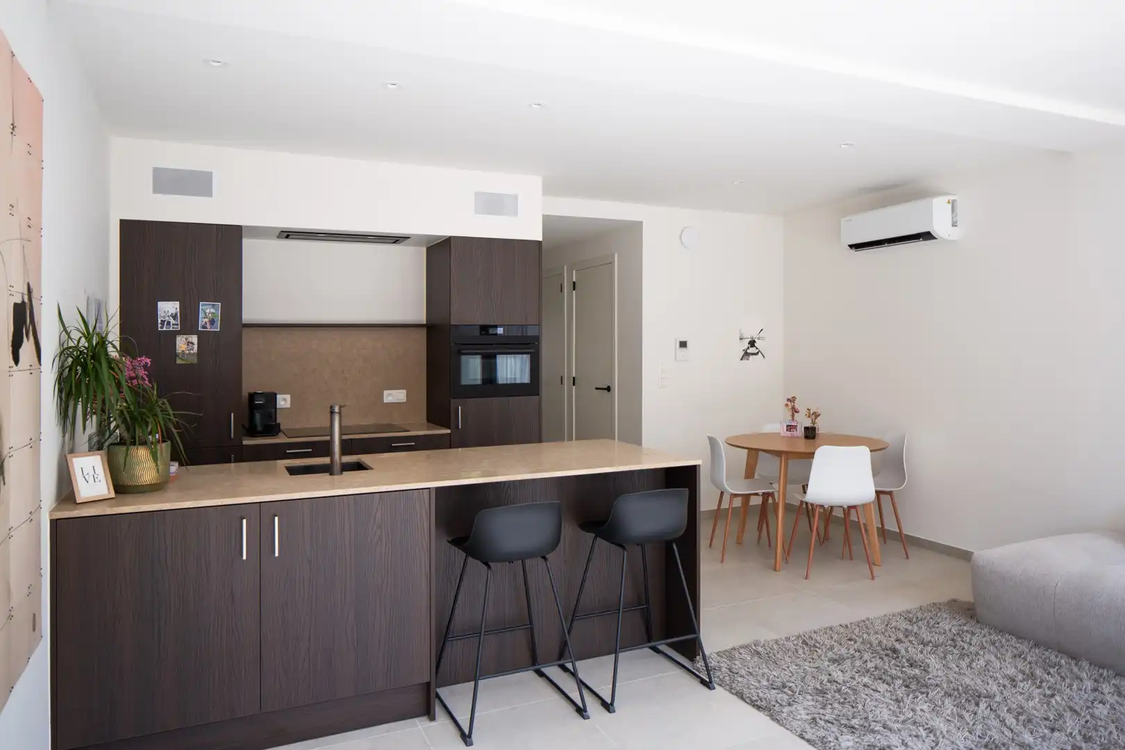 Energiezuinig 1-slaapkamerappartement met zonnige koer foto {{pictureIndex}}