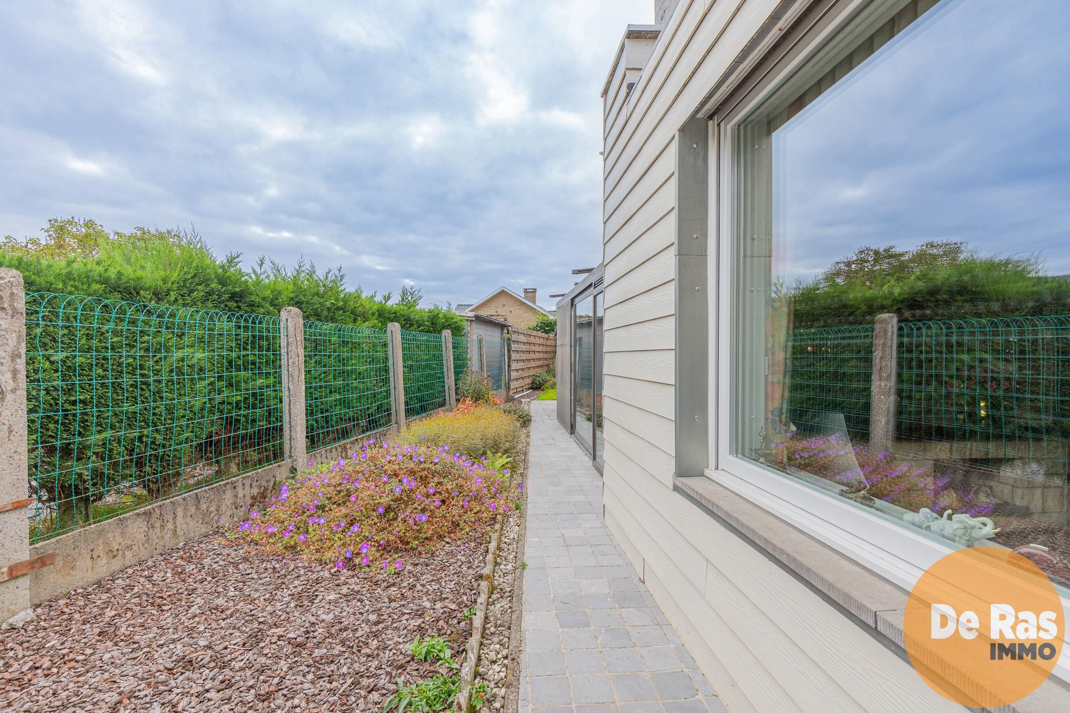 HERZELE - Verzorgde gezinswoning met 3 slpk, tuin en garage foto 22