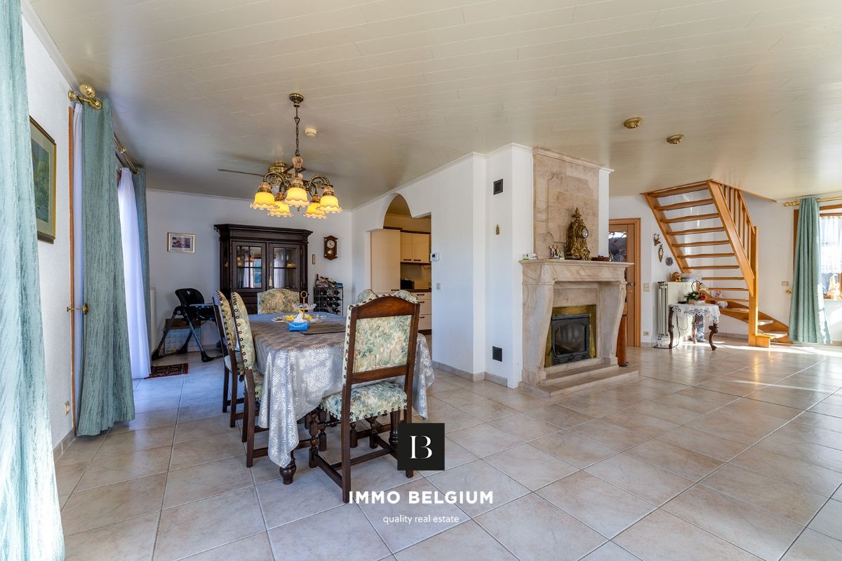 Ruime villa met 5 slaapkamers nabij het centrum foto 7