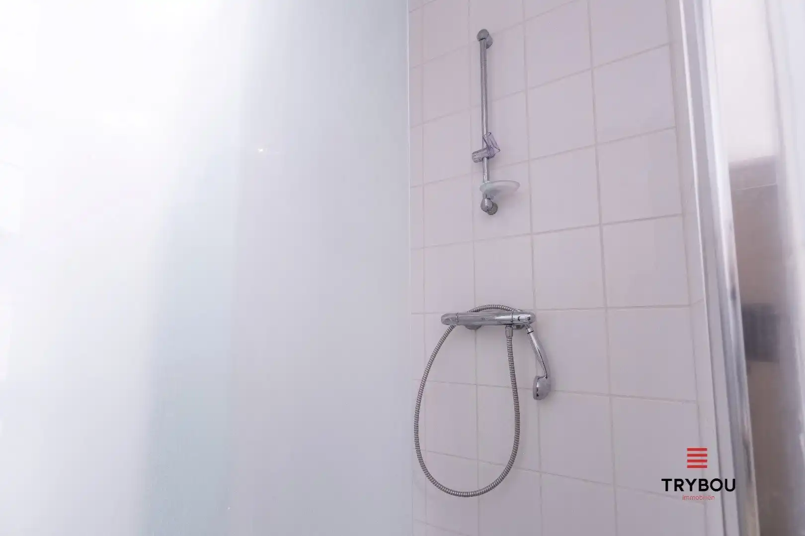 Ruim, instapklaar appartement met garage te koop in Langemark-Poelkapelle foto 21