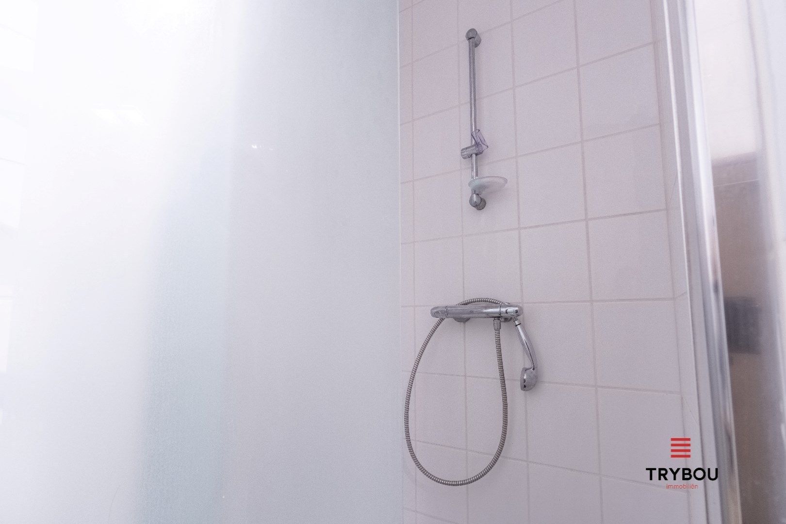 Ruim, instapklaar appartement met garage te koop in Langemark-Poelkapelle foto 21