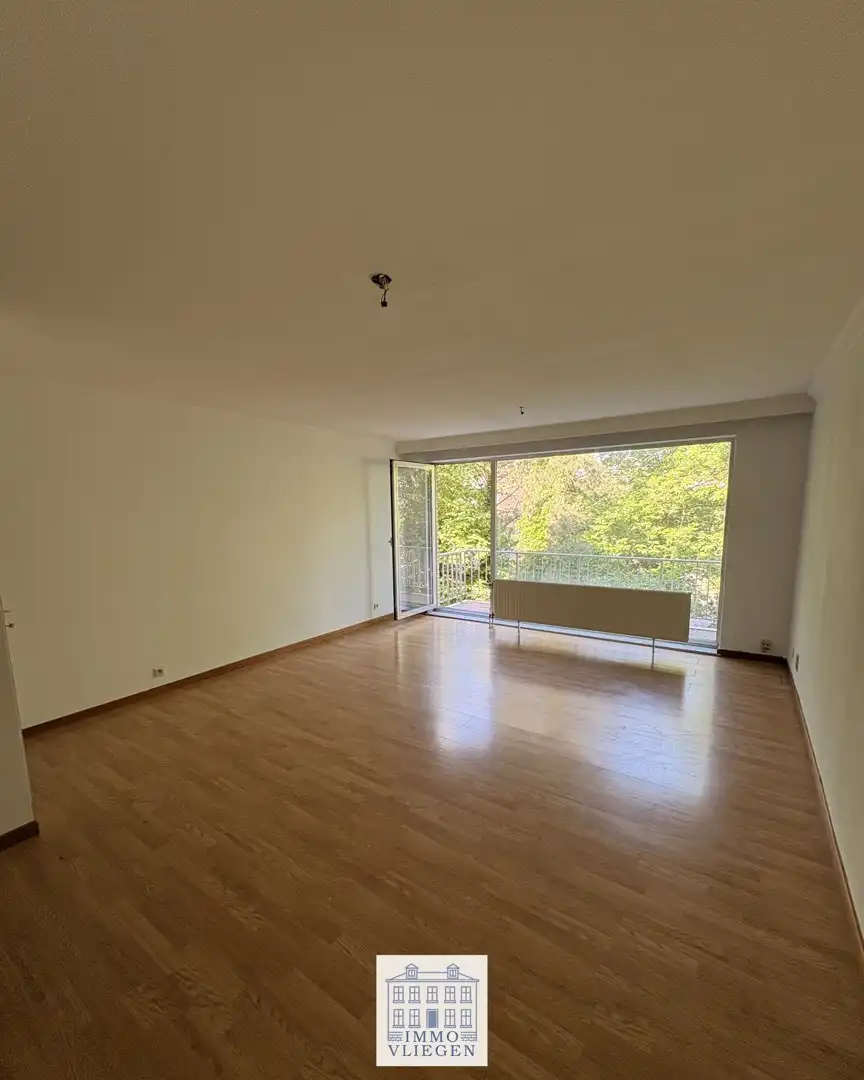 Tweeslaapkamerappartement met terras en autostaanplaats in Maasmechelen foto 3