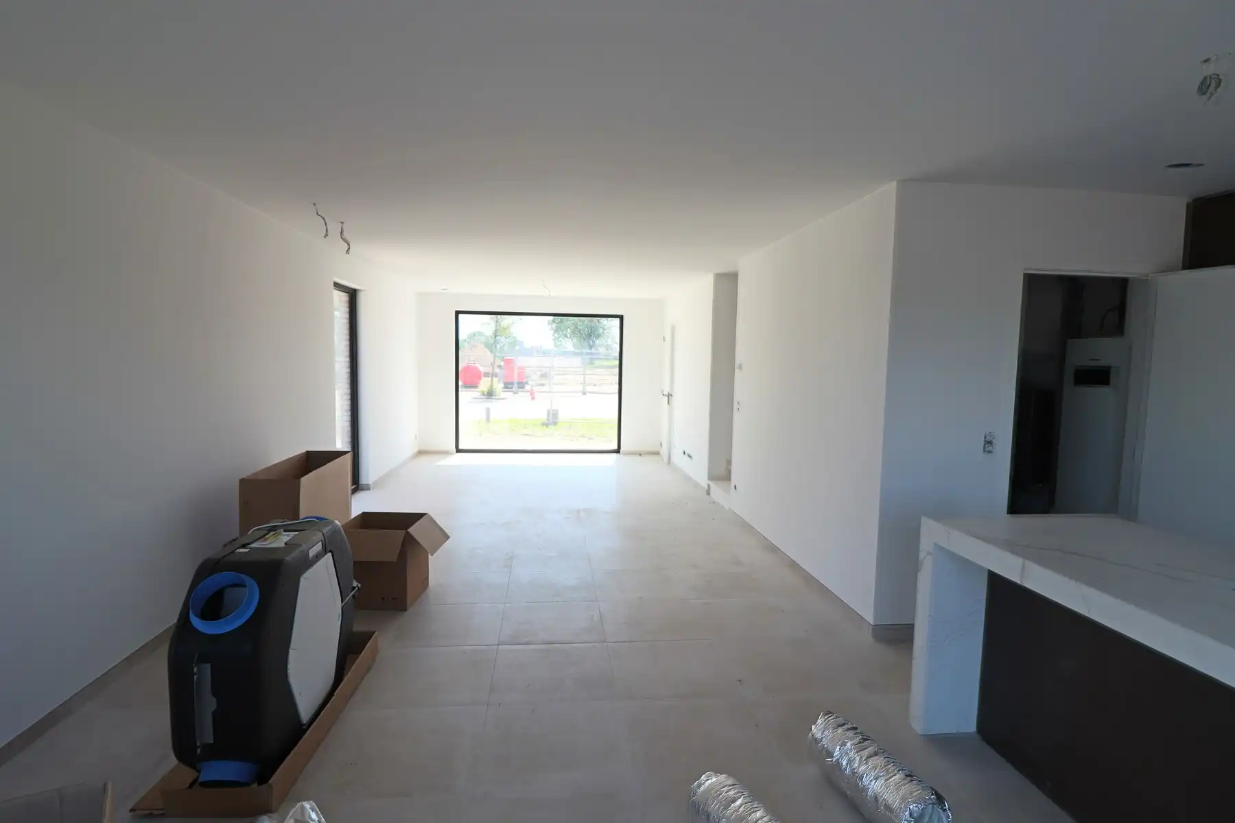 Energiezuinige nieuwbouwwoning met 4 slaapkamers, tuin en carport. foto 3