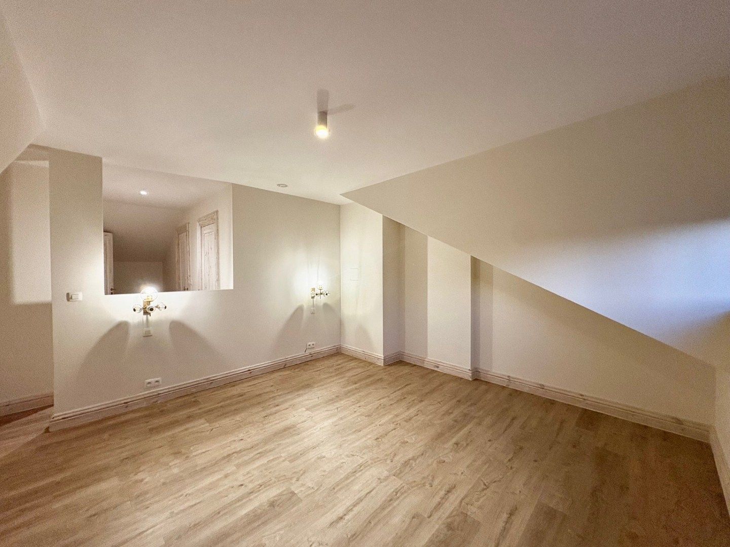 Unieke duplex penthouse met twee slaapkamers en een prachtig dakterras foto 9