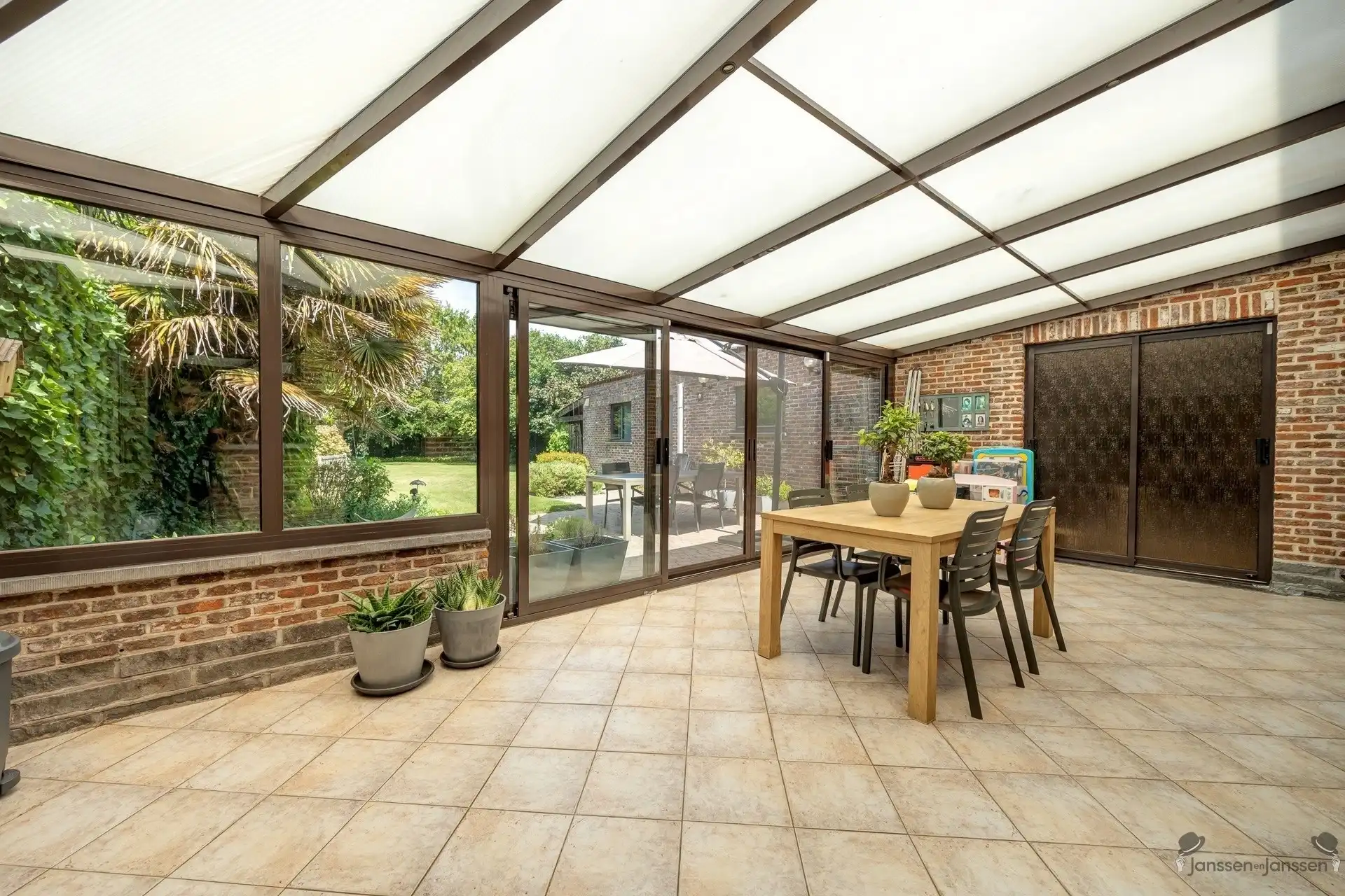 Landelijke woning met grote tuin op topligging foto 12