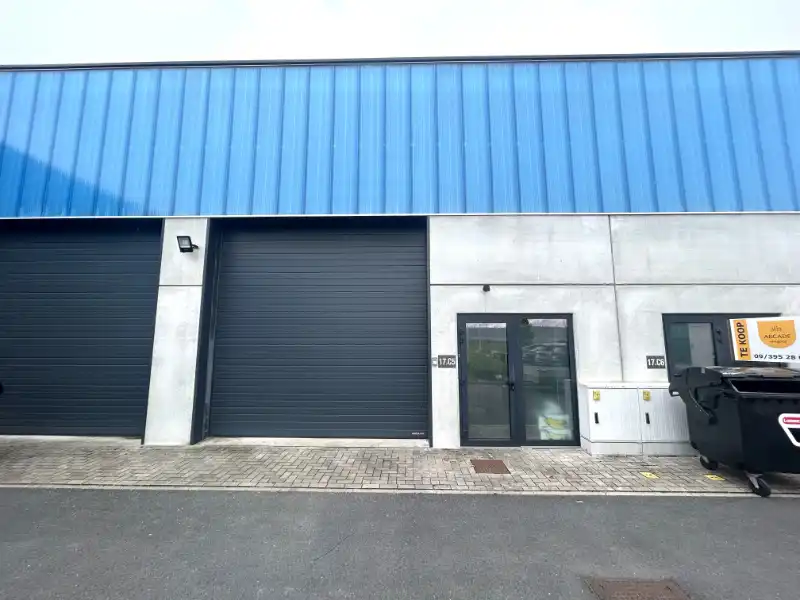 Magazijnruimte van 88 m² + parking - gelegen te Evergem foto 2