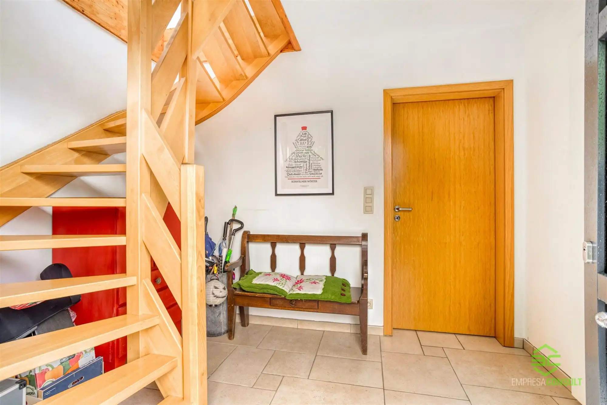 Ruime, energiezuinige woning met 5slpk en 3 badk te Hoeleden! foto 5