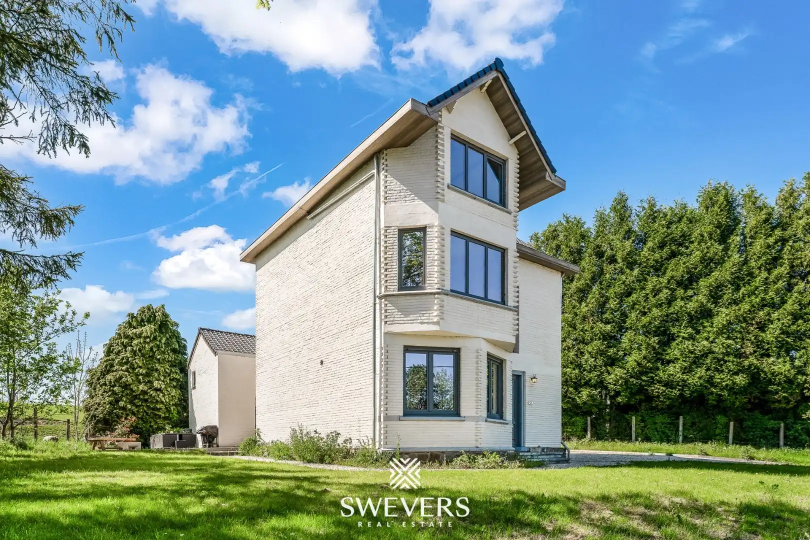 Stijlvolle woning met 4 slpk en prachtige tuin in Tongeren foto 33