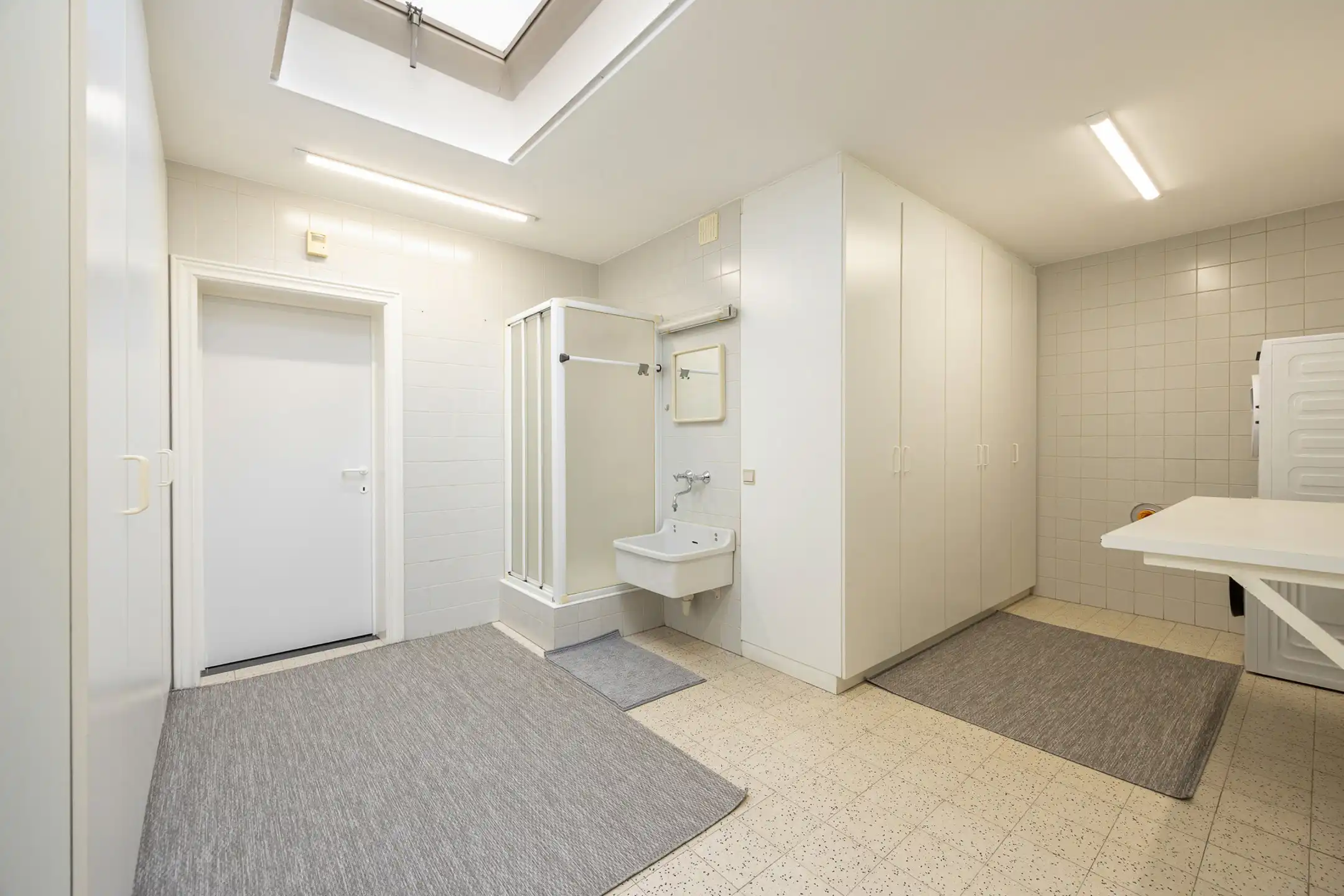 Ruime woning met 4-5 slpks en grote bureauruimte te Turnhout foto 15