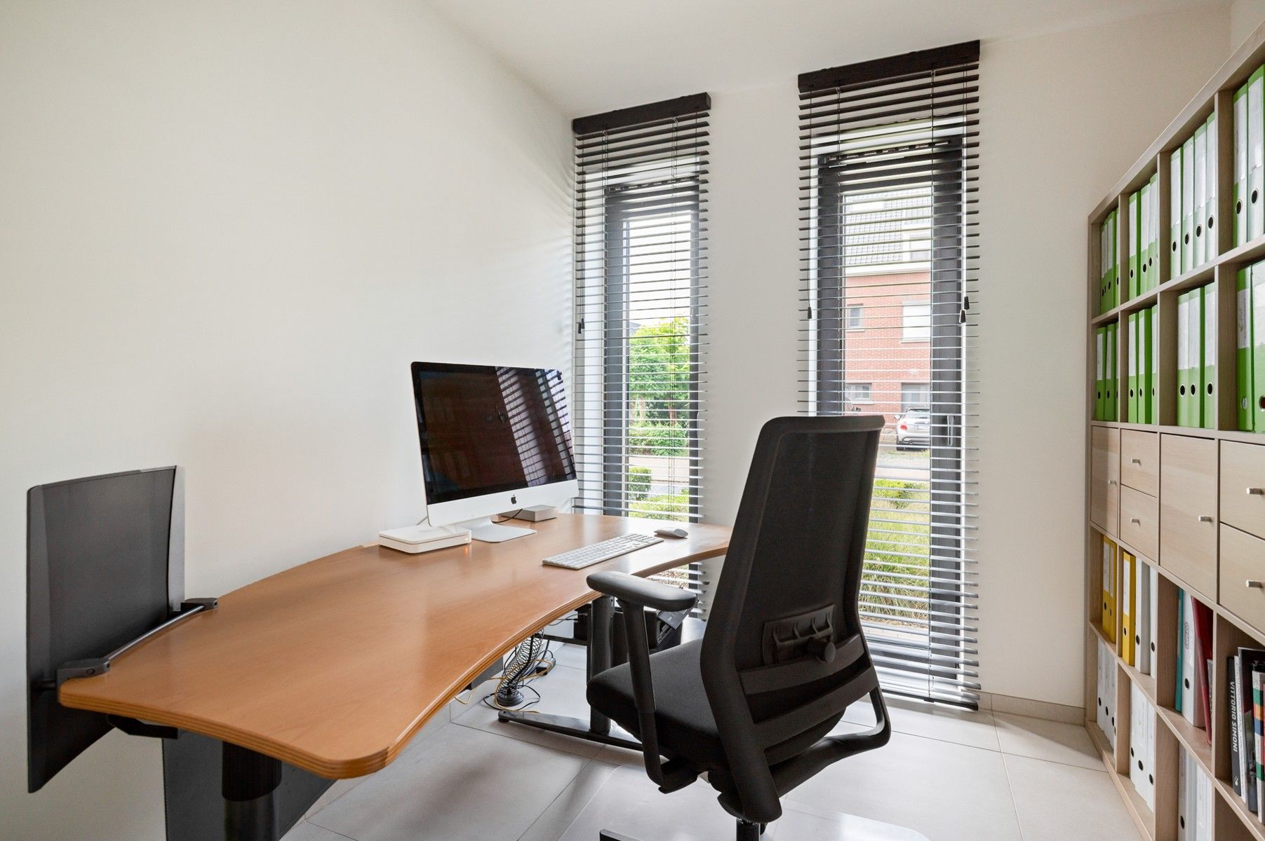 Instapklaar en energiezuinig gelijkvloers appartement met terras en tuin foto 14