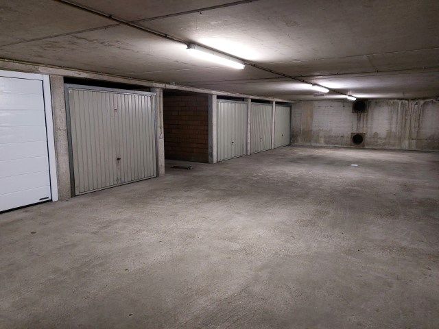 Garagebox in afgesloten complex  foto 4