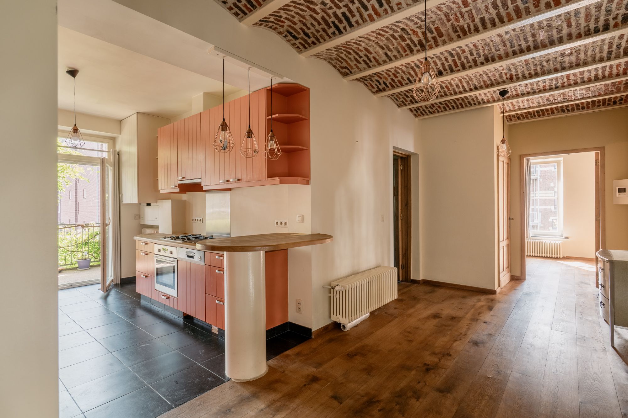 Wordt ‘King of The Castle’ in dit appartement met balzaal, terras van 15 m² en ondergrondse autostaanplaats foto 5