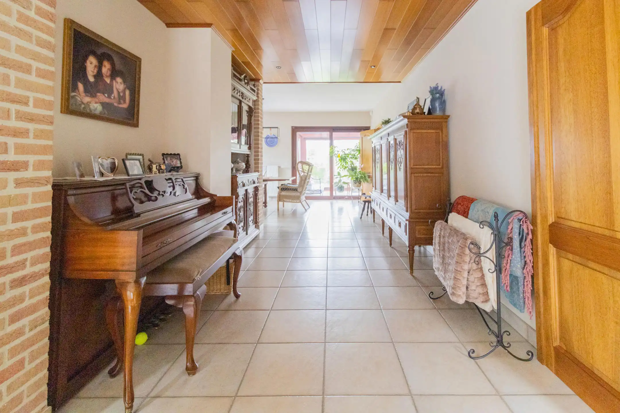 Prachtige woning met 5 slaapkamers foto 4