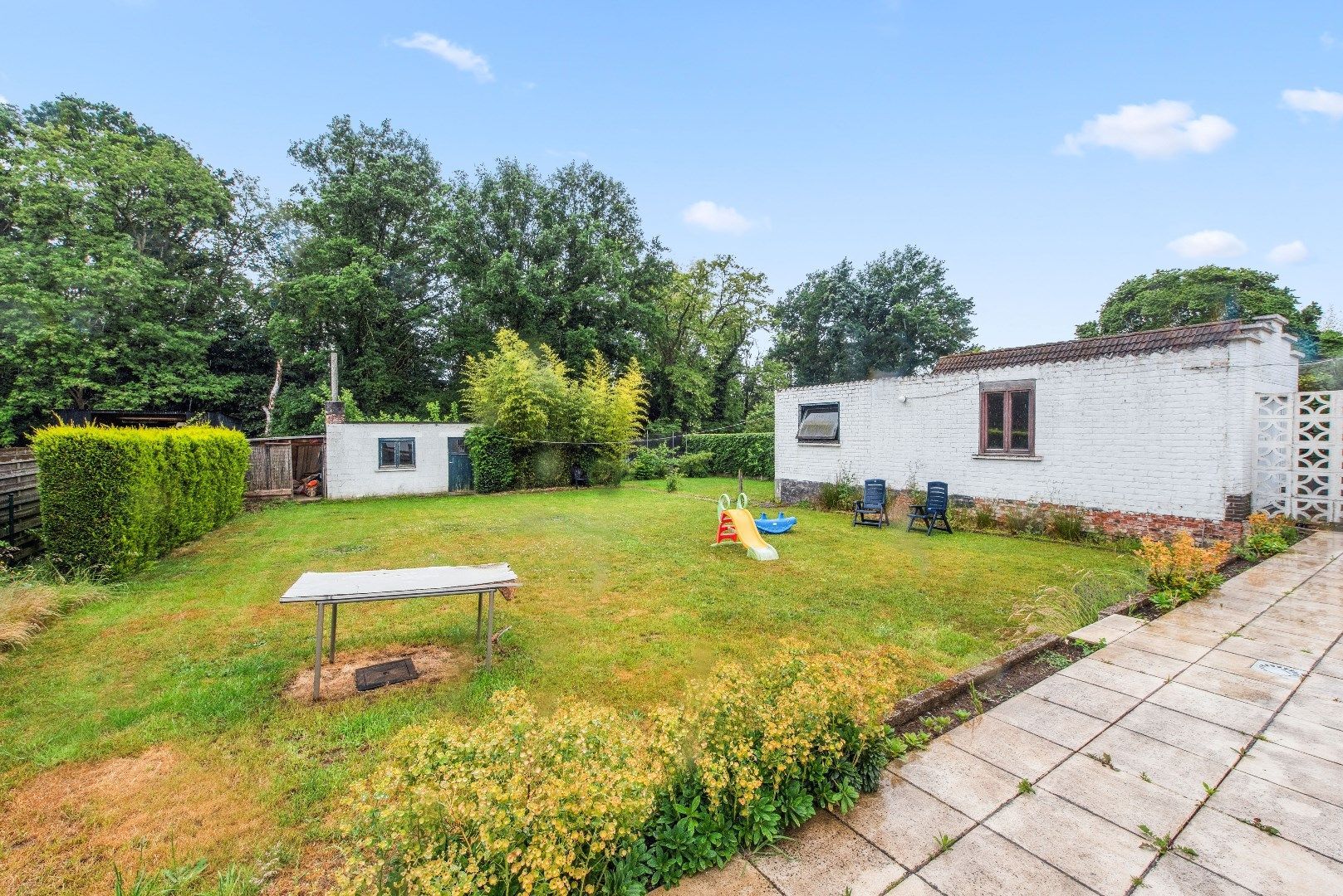 Alleenstaande woning op 14a 42ca met 3 grote slpks en garage foto 24