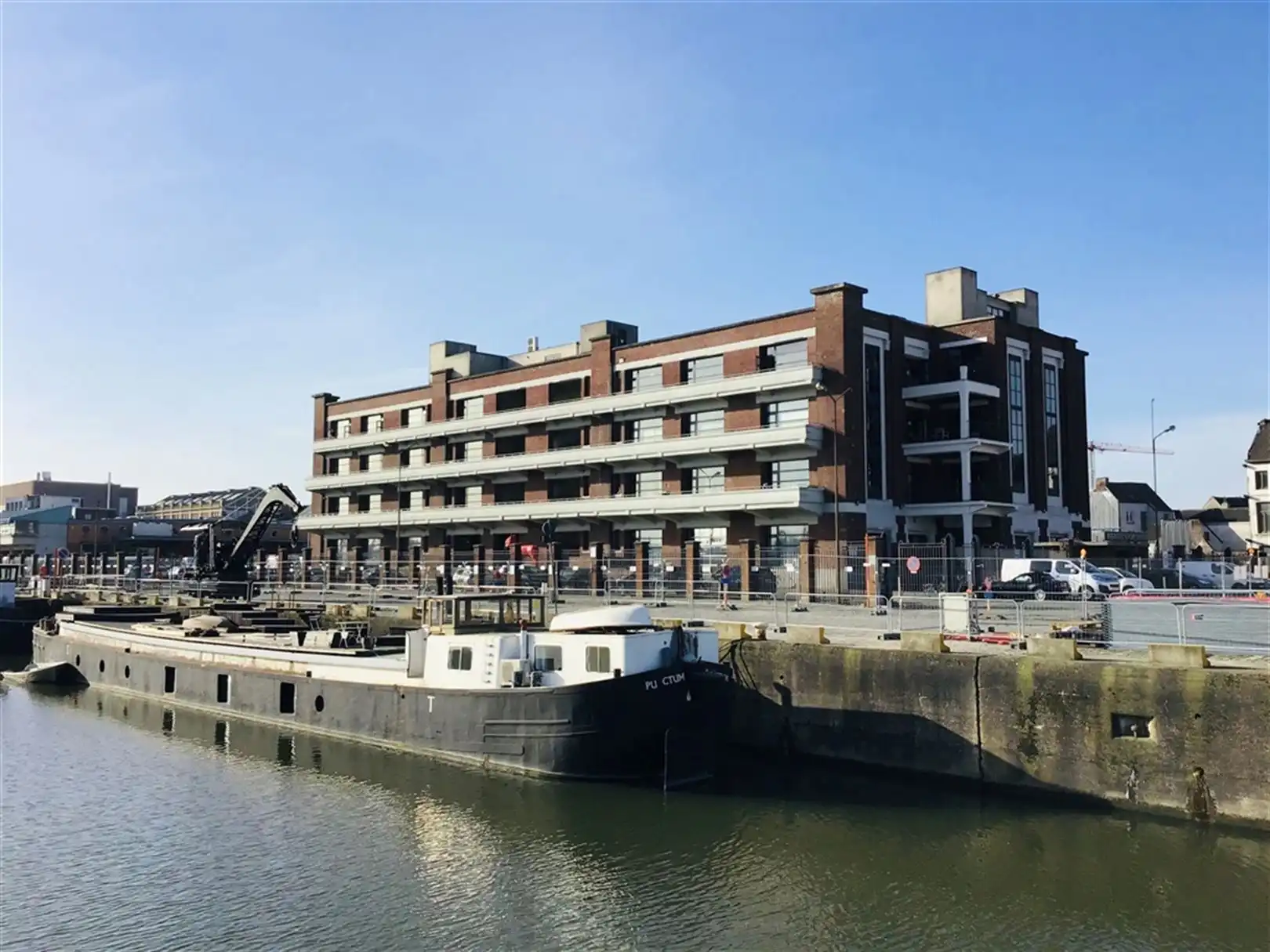 Loftkantoren op het gelijkvloers aan het water foto 8