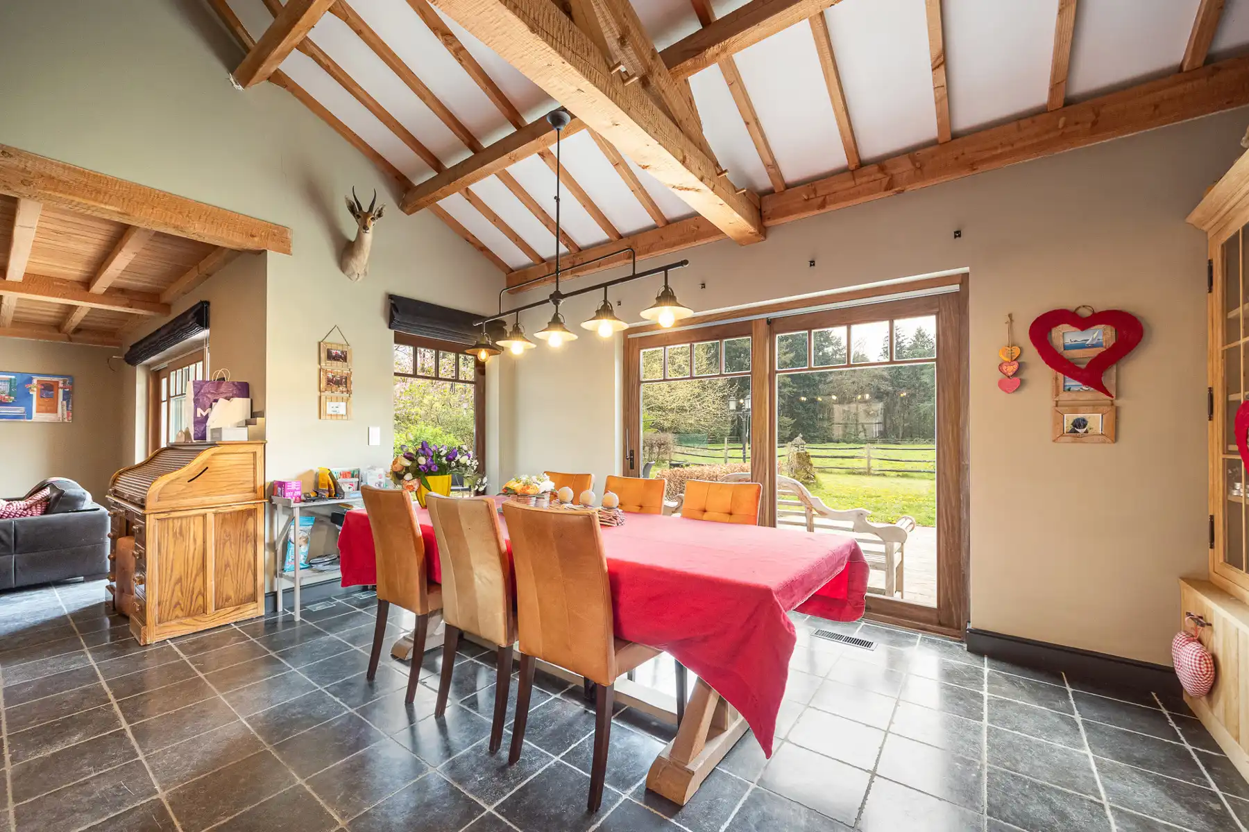 GELIJKVLOERSE WONING, IDAAL VOOR PAARDENLIEFHEBBERS foto 4