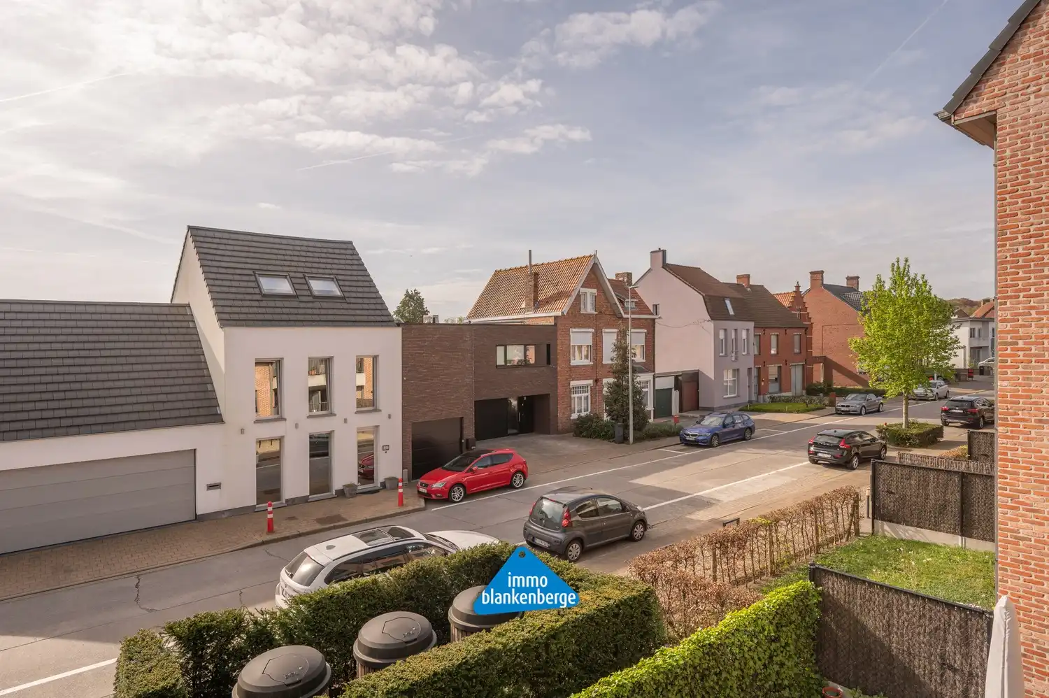 Instapklaar en verrassend ruim appartement met zonnig terras in het centrum van Beernem foto 26